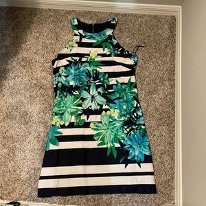 Vince Cumuto Tropical shift dress